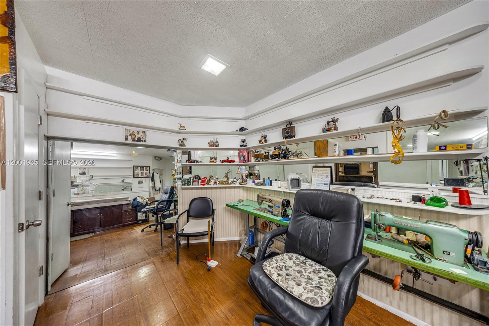 5401 Collins Ave CU-9