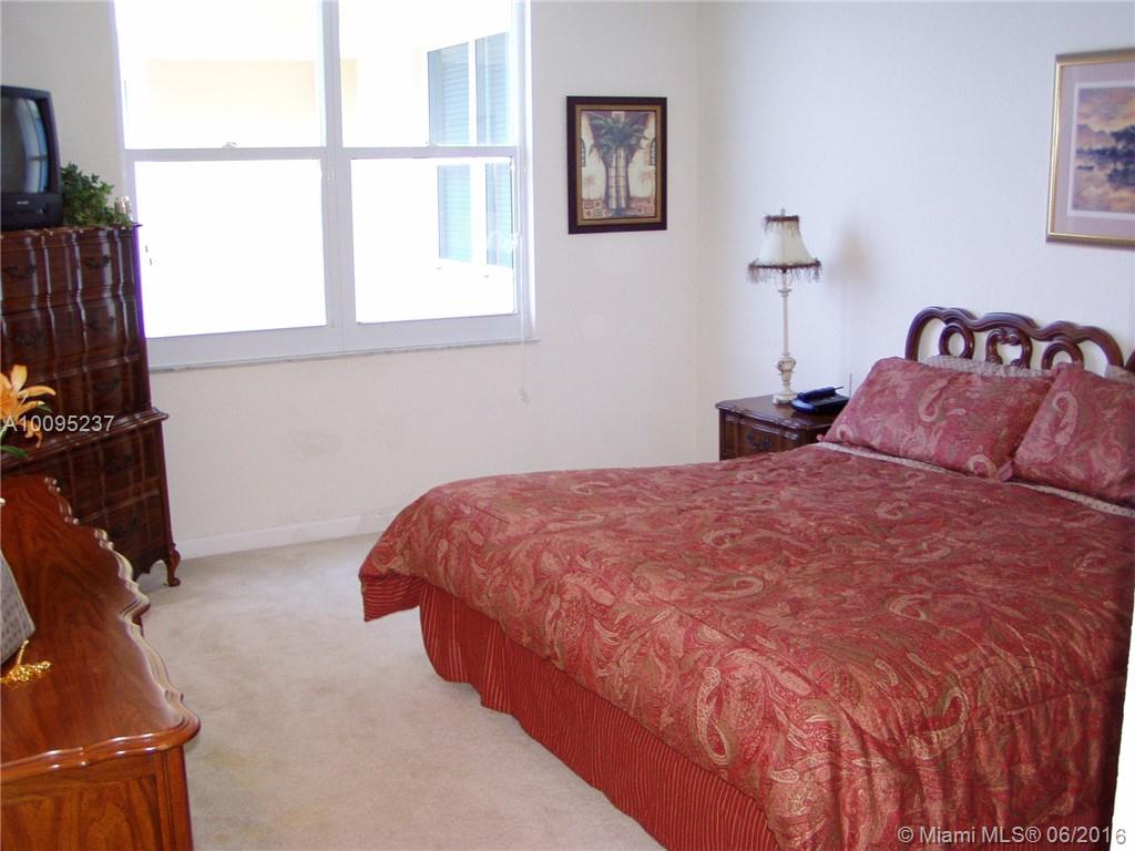 The Wave Condo - Residential Lease