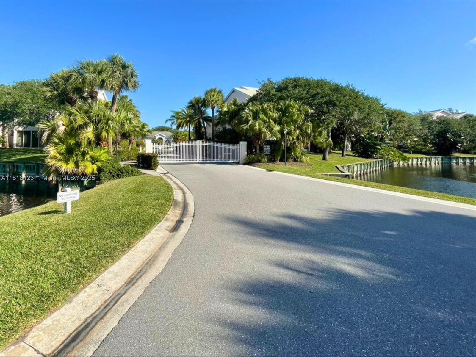 ESTUARY AT JUPITER DUNES - Residential Lease