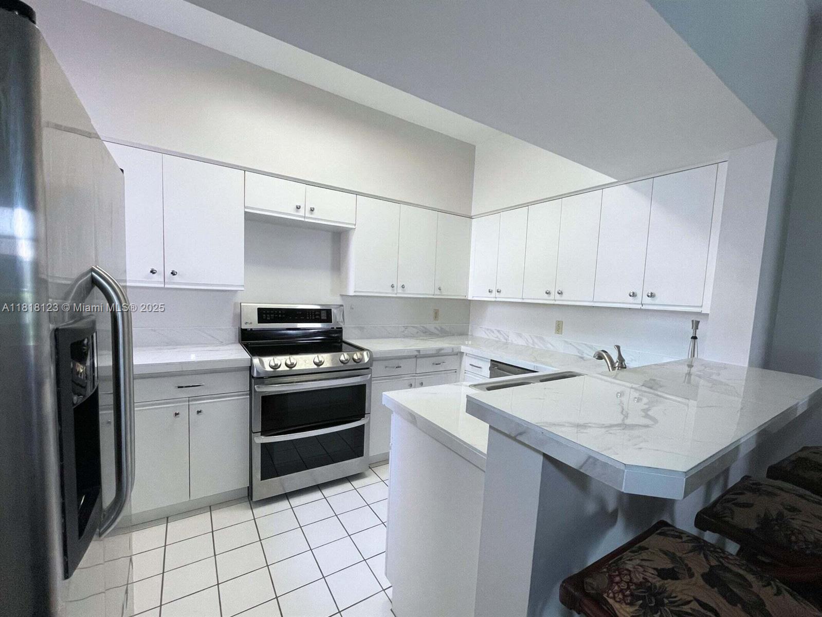 ESTUARY AT JUPITER DUNES - Residential Lease