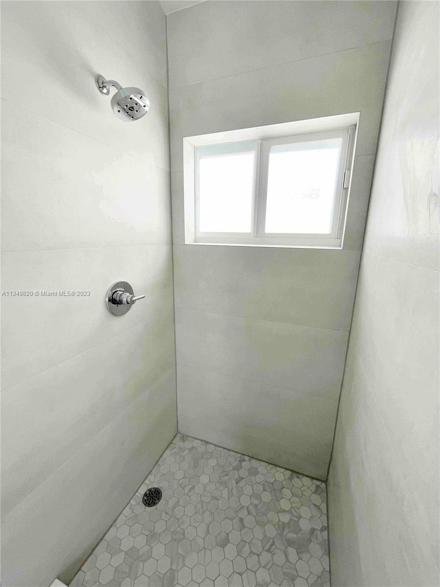 FULFORD HOMES - Residential Lease