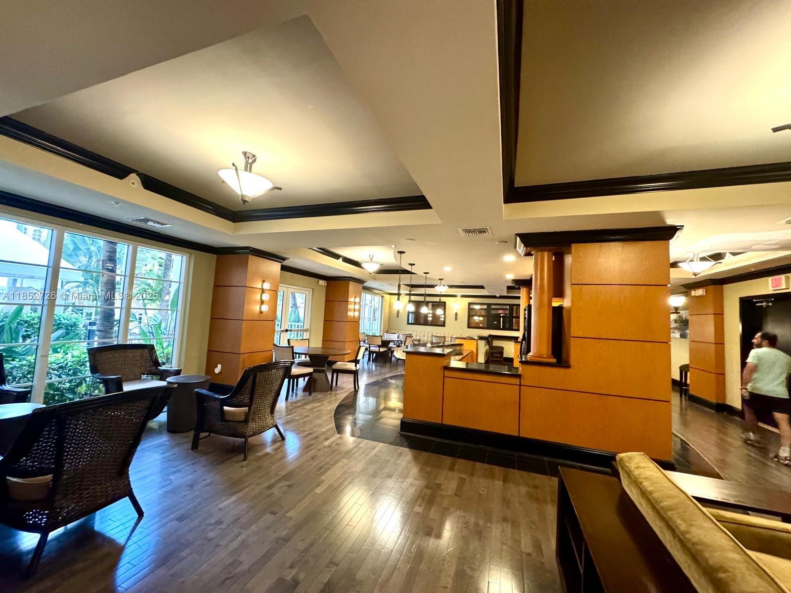 ALAQUA CONDO - Residential