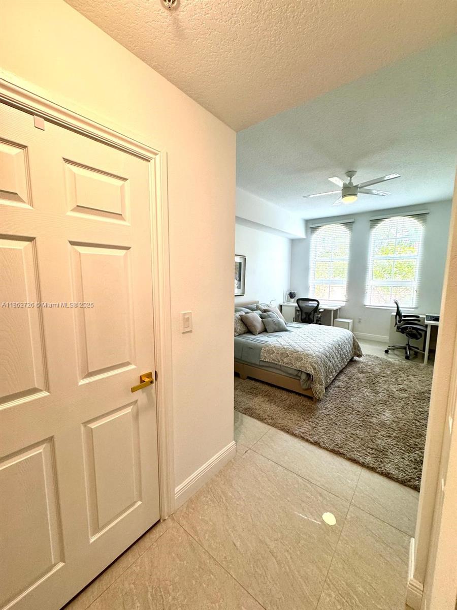 ALAQUA CONDO - Residential