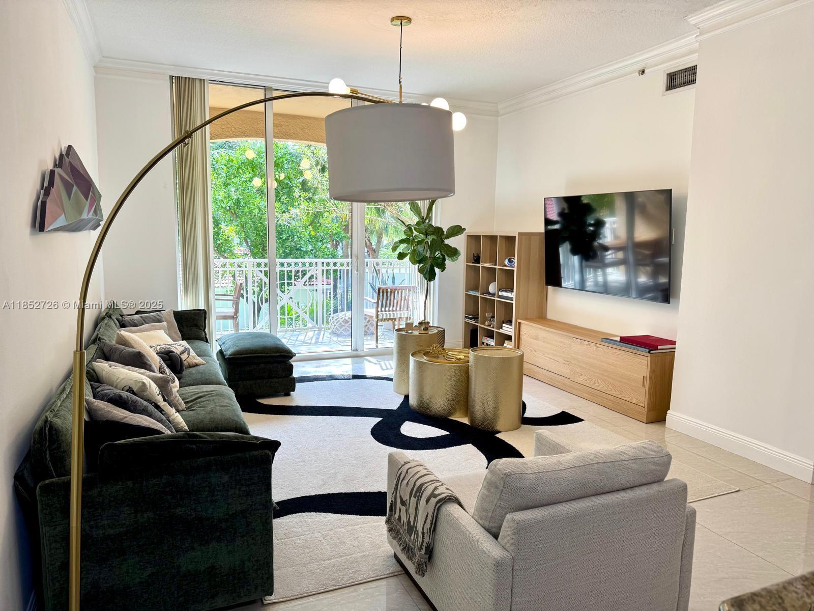 ALAQUA CONDO - Residential