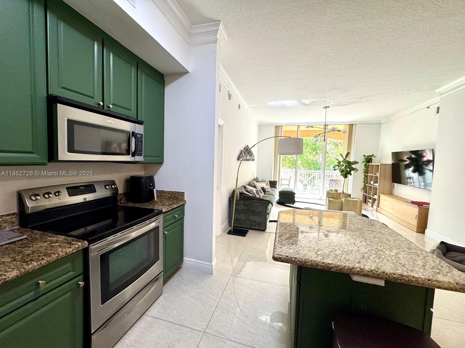 ALAQUA CONDO - Residential