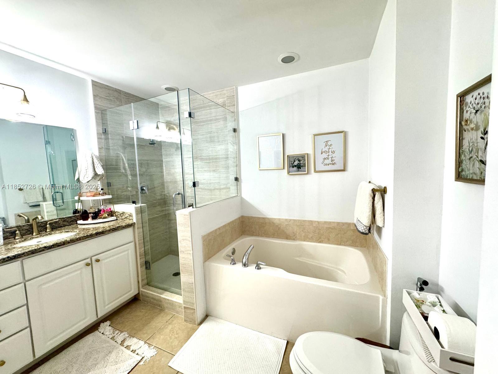 ALAQUA CONDO - Residential