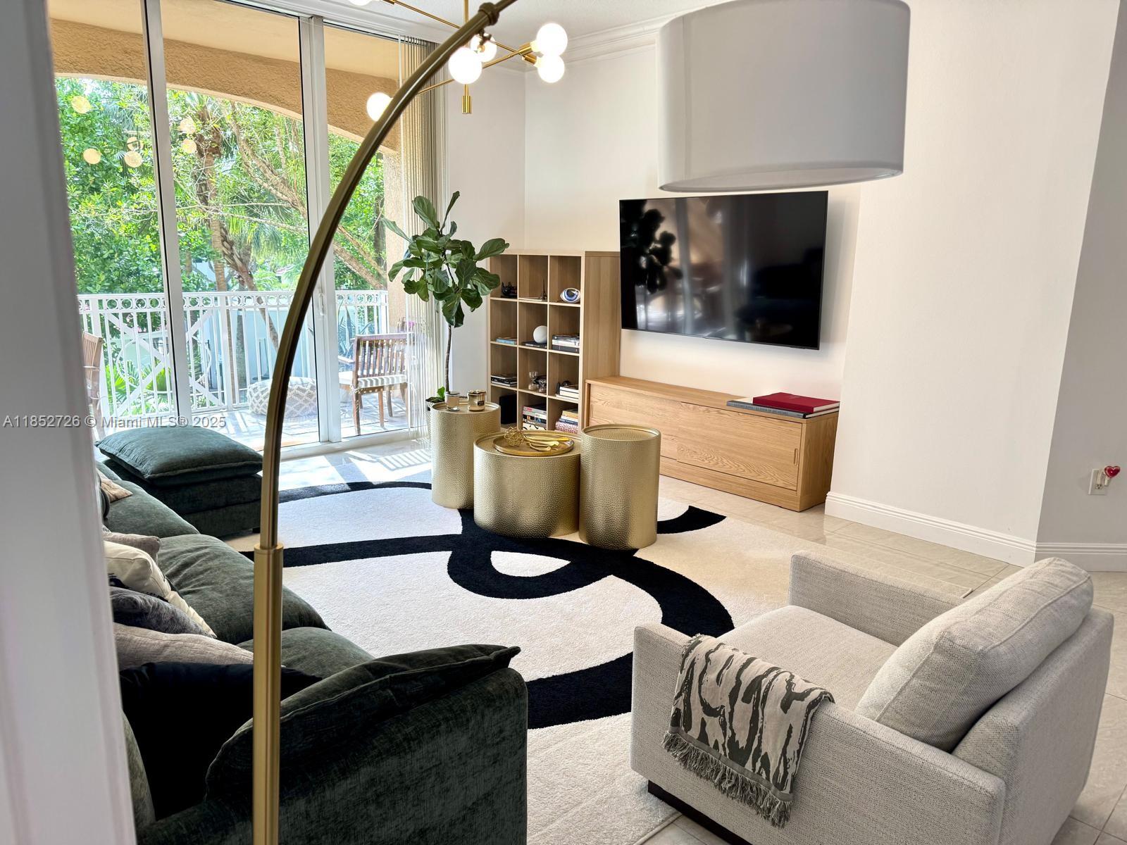 ALAQUA CONDO - Residential