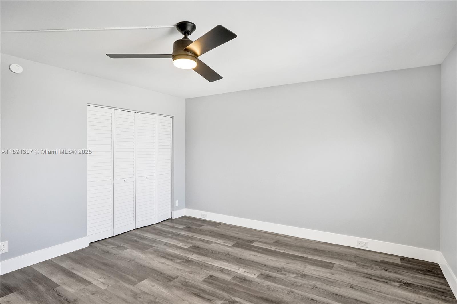 PORTOFINO VILLAGE 1-B CON - Residential