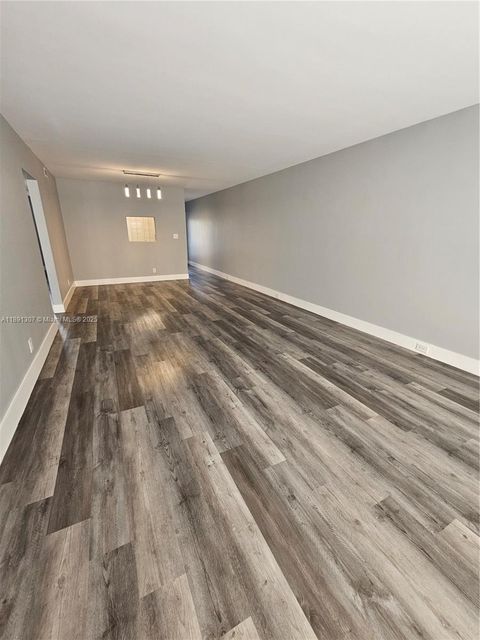3001 Portofino Isle K2 Coconut Creek FL 33066