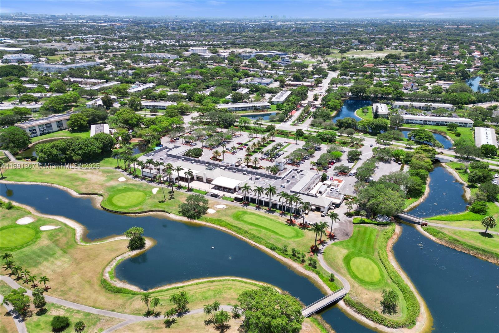 PORTOFINO VILLAGE 1-B CON - Residential