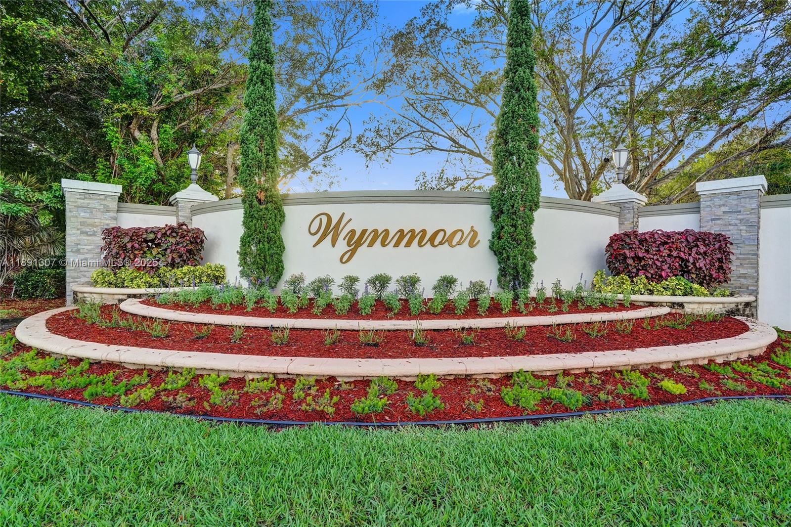 PORTOFINO VILLAGE 1-B CON - Residential