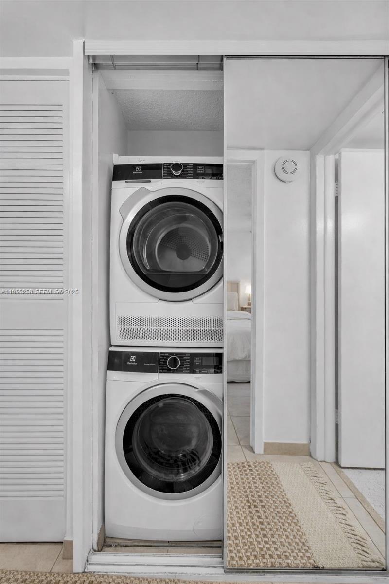 EDEN POINT NORTH CONDO - Residential