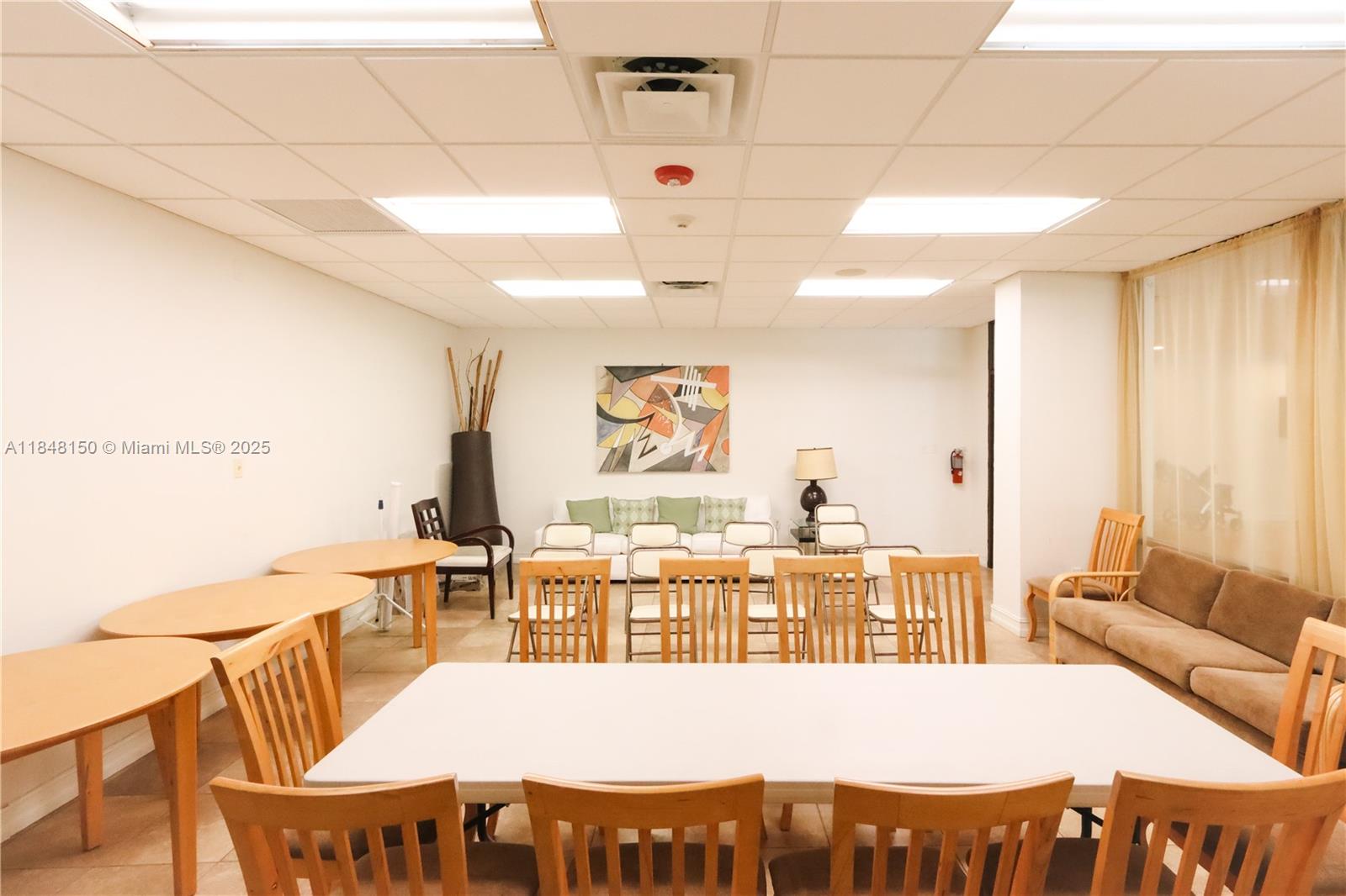 STANTON HOUSE CONDO - Residential