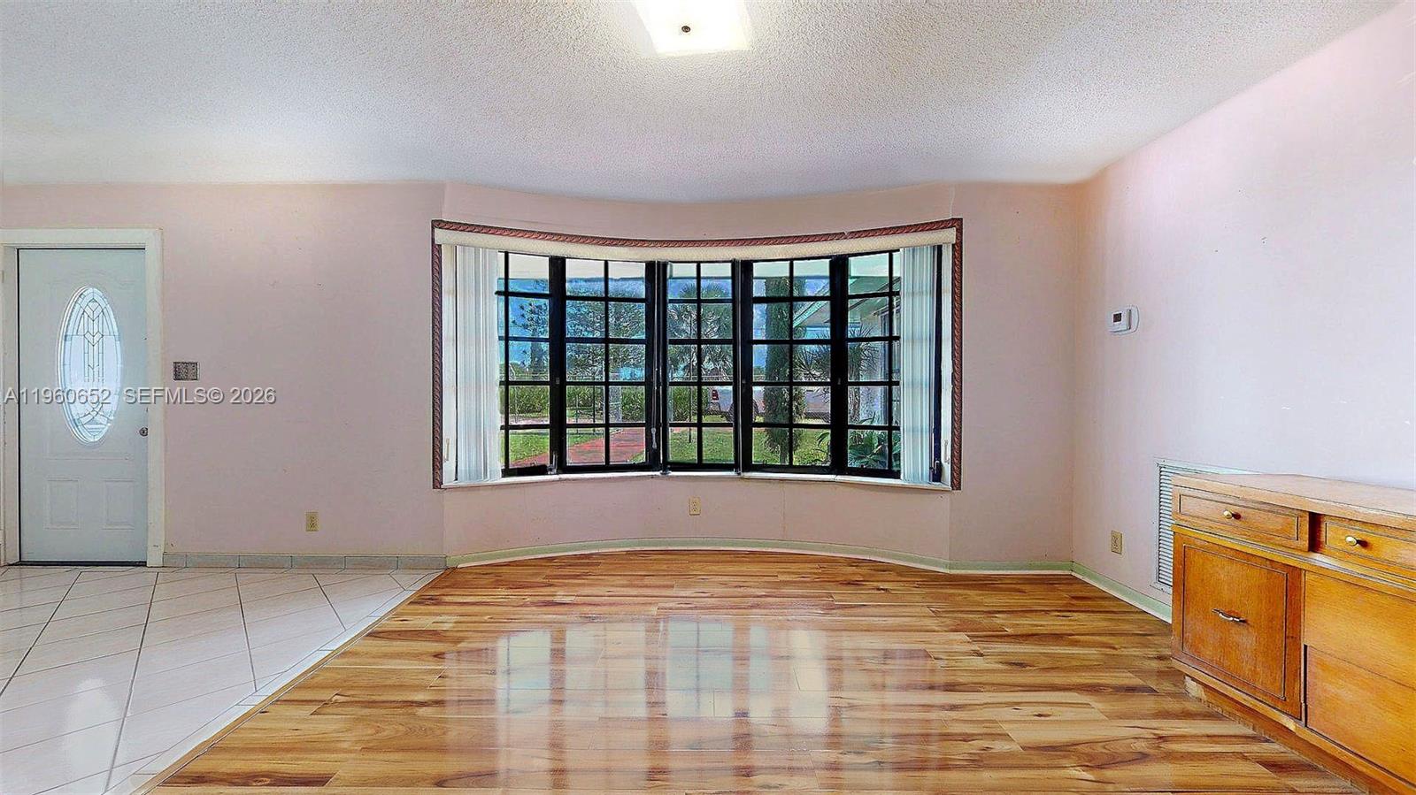 UNNICOPORATE - Residential