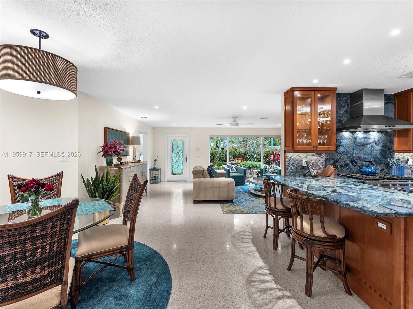 HOLLYWOOD LAKES SECTION - Residential