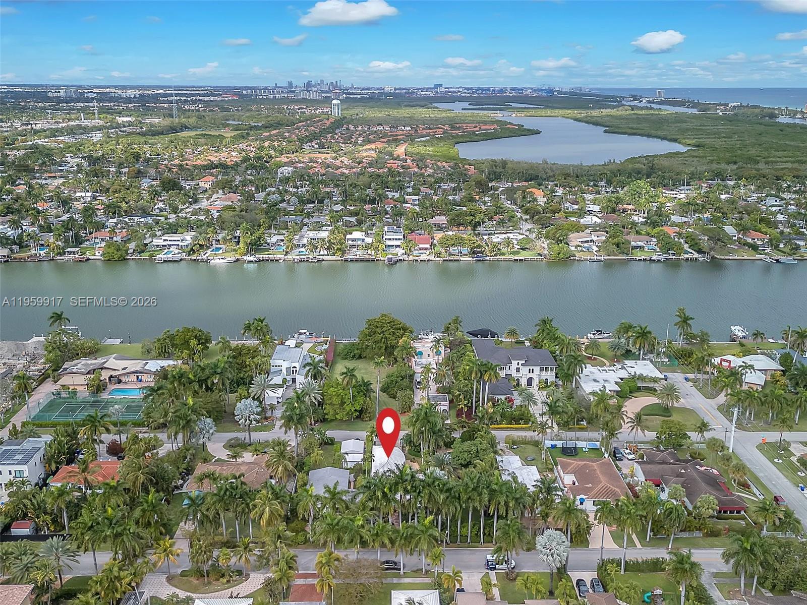 HOLLYWOOD LAKES SECTION - Residential