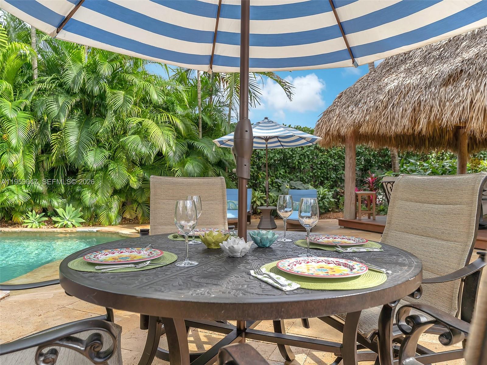 HOLLYWOOD LAKES SECTION - Residential