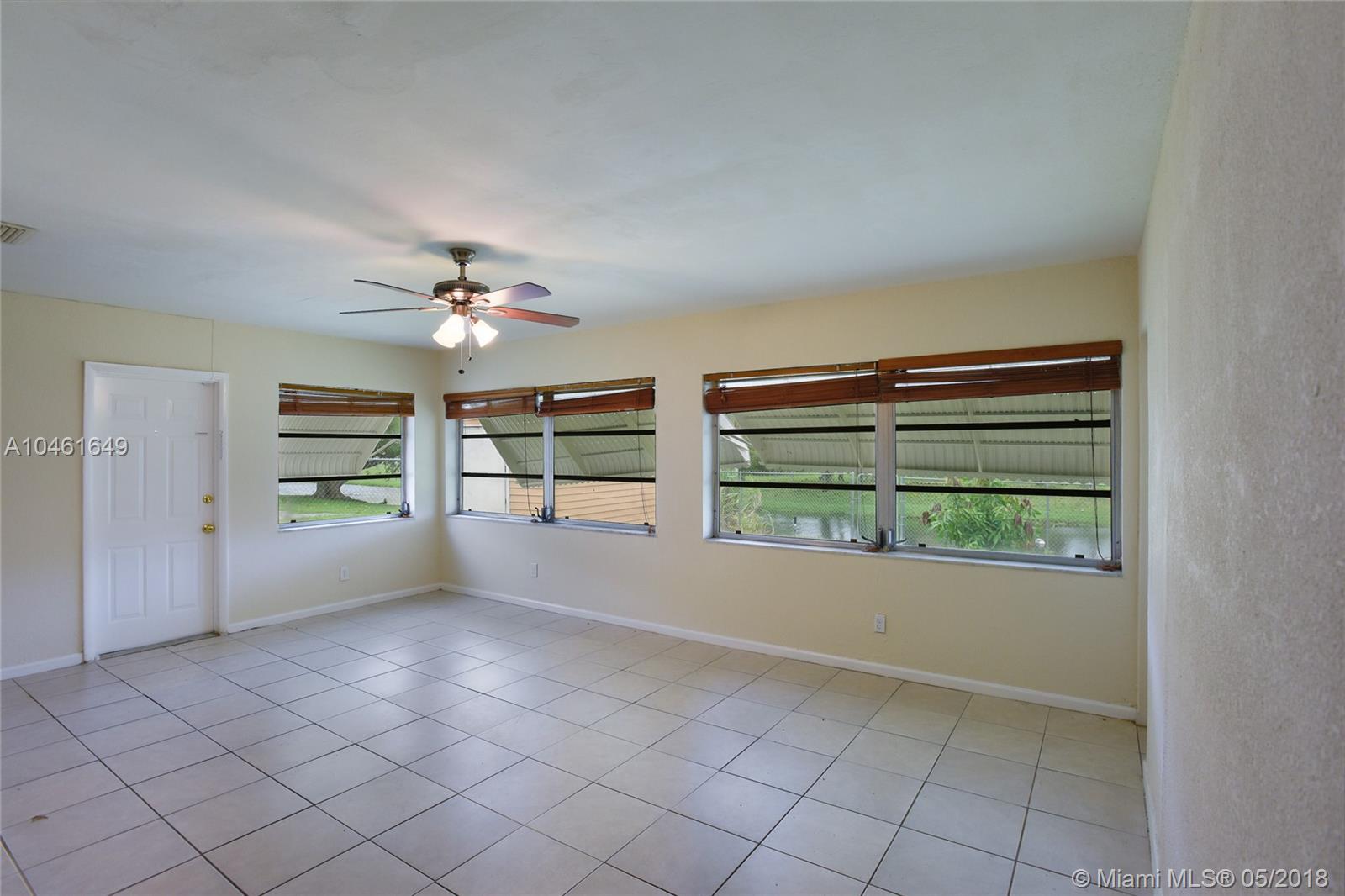 LAUDERDALE LAKES EAST GAT - Residential