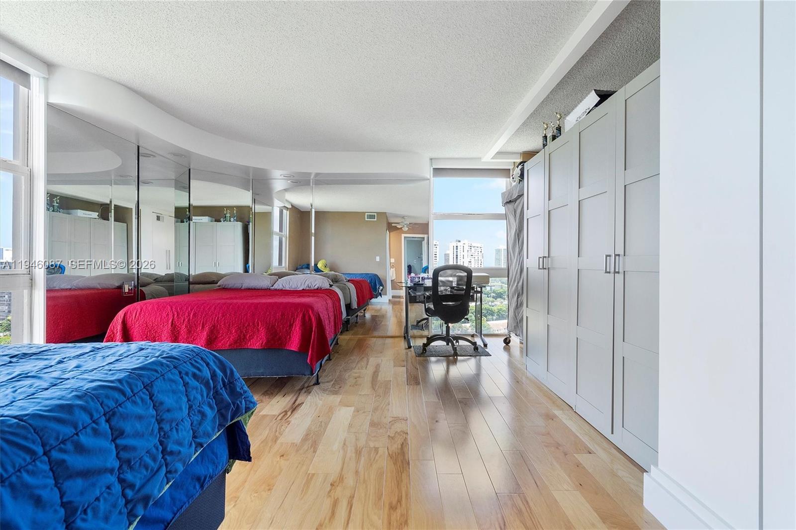 CORONADO CONDO- TOWER II - Residential