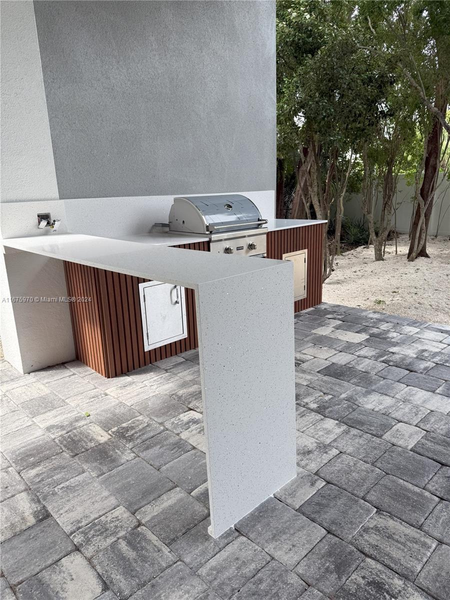 KEY LARGO BEACH - Residential