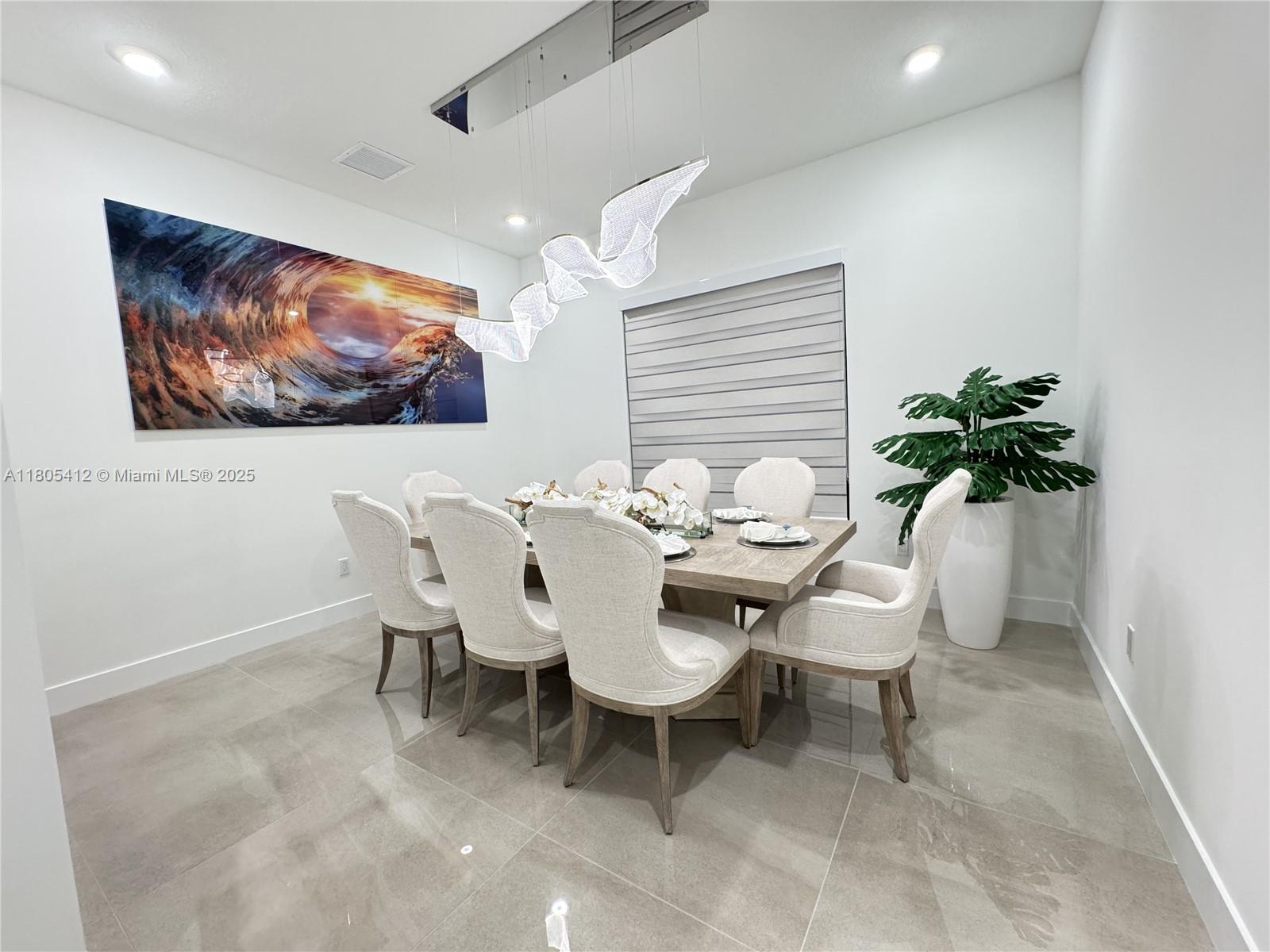 CRESSWIND PALM BEACH - Residential