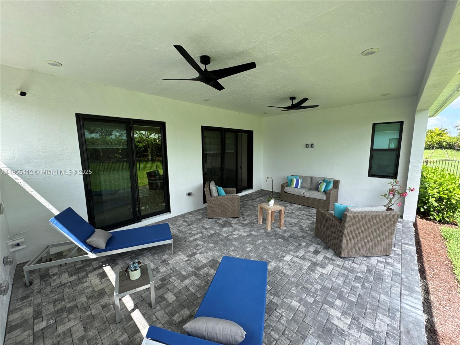 CRESSWIND PALM BEACH - Residential