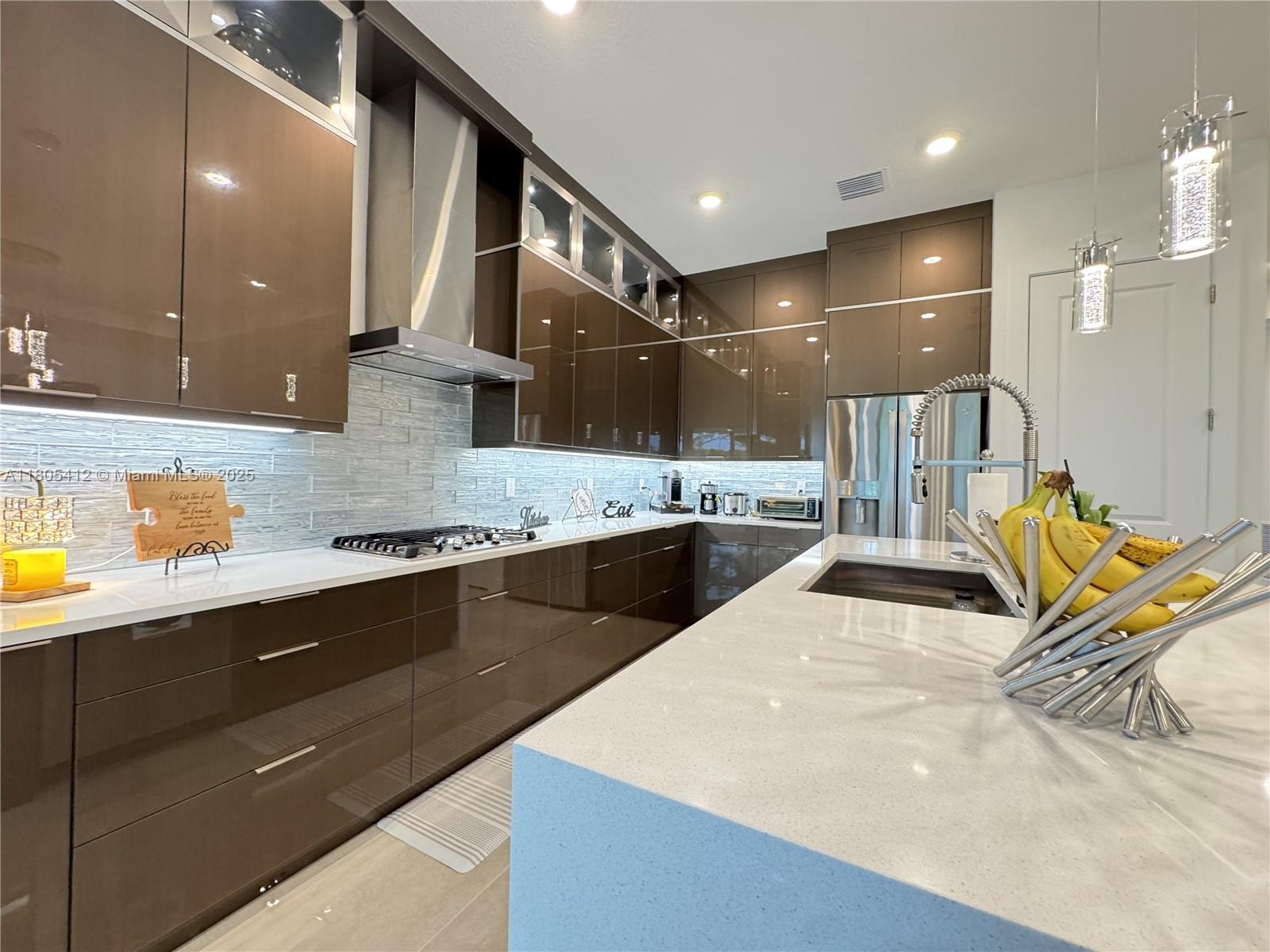 CRESSWIND PALM BEACH - Residential