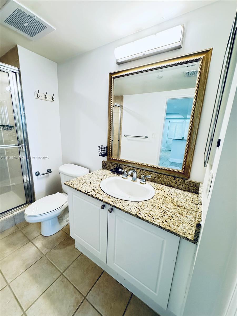 TURNBERRY ON THE GREEN CO - Residential