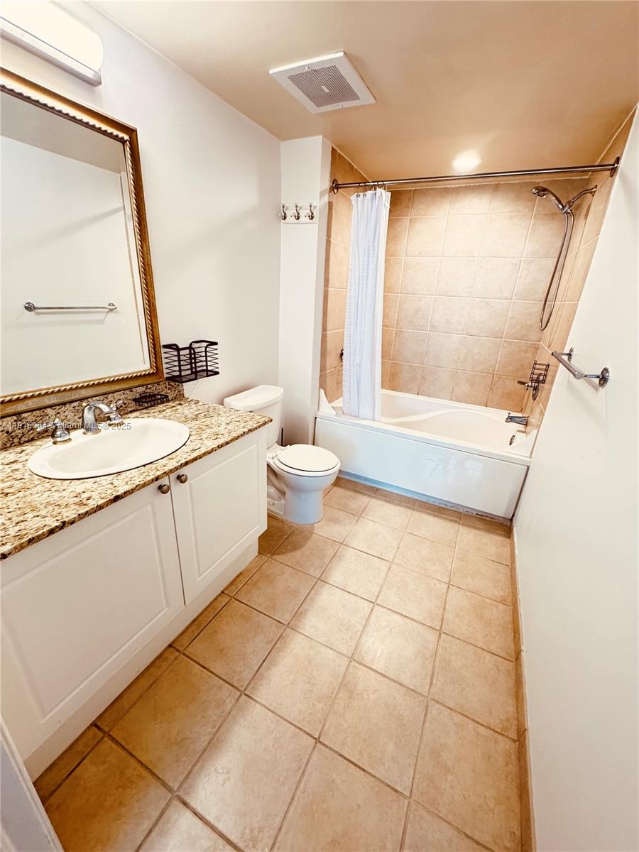 TURNBERRY ON THE GREEN CO - Residential