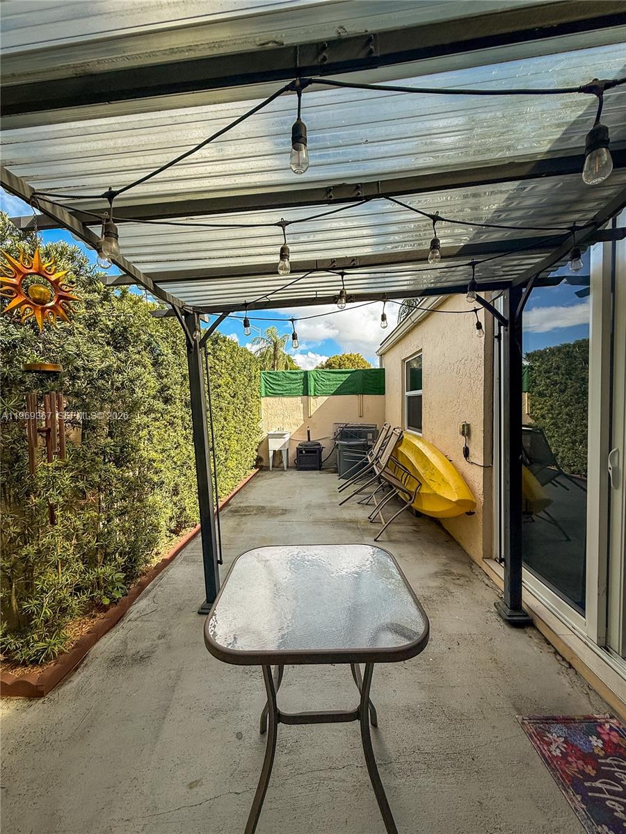 KENDALL WALK - Residential Lease