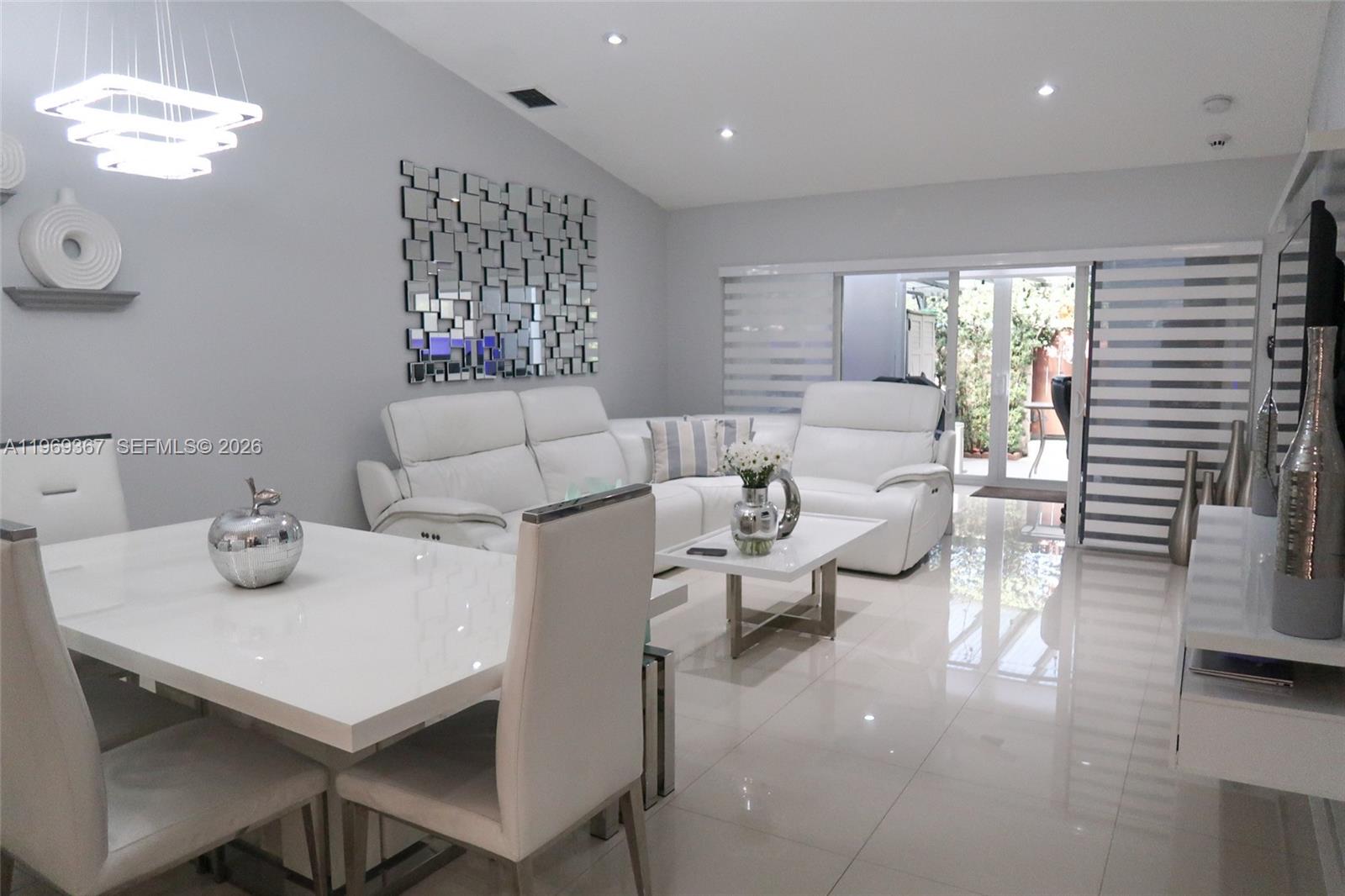 KENDALL WALK - Residential Lease