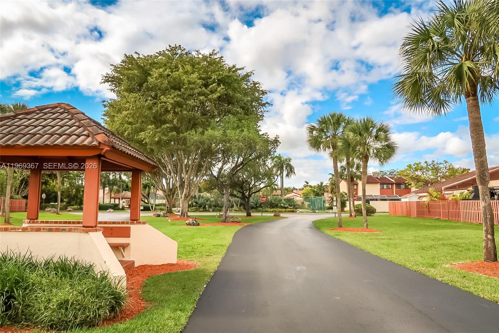 KENDALL WALK - Residential Lease