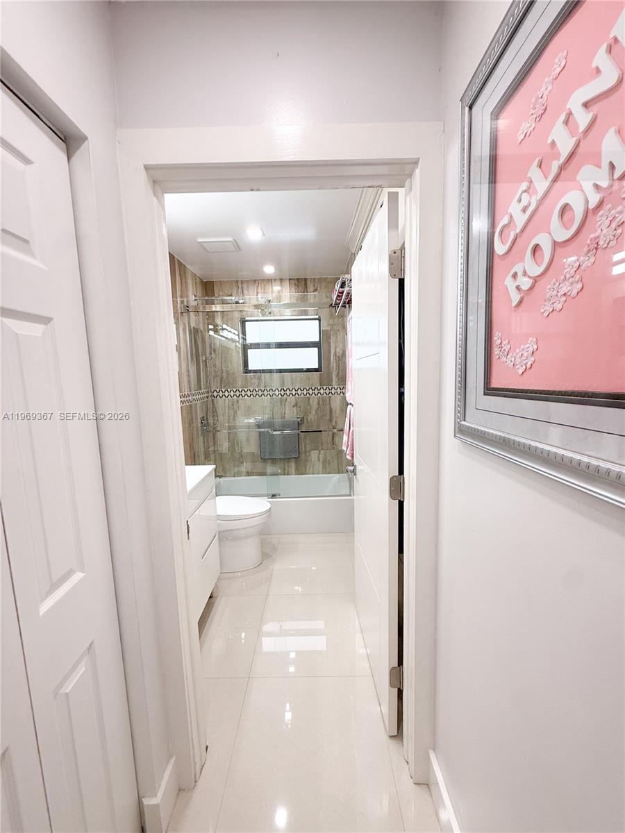 KENDALL WALK - Residential Lease