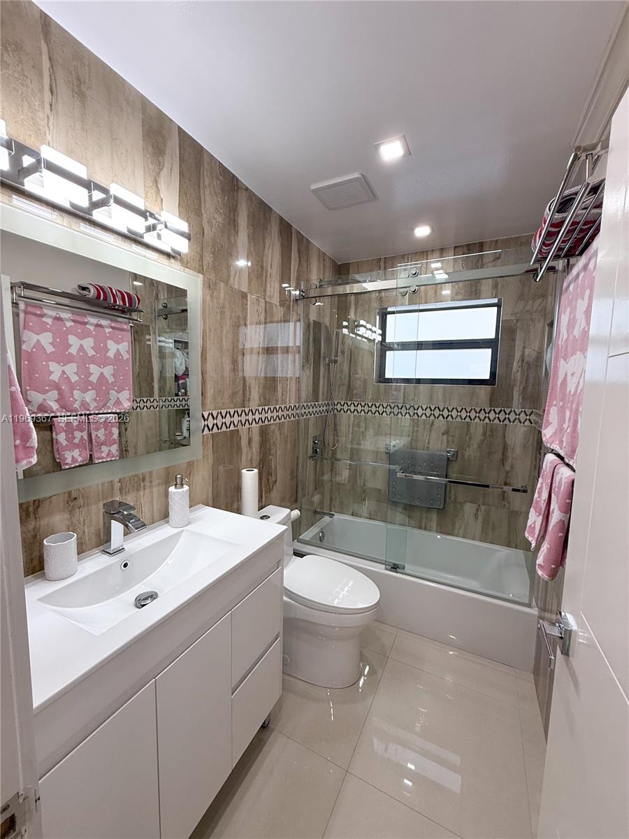 KENDALL WALK - Residential Lease