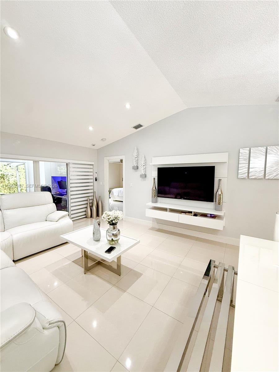 KENDALL WALK - Residential Lease