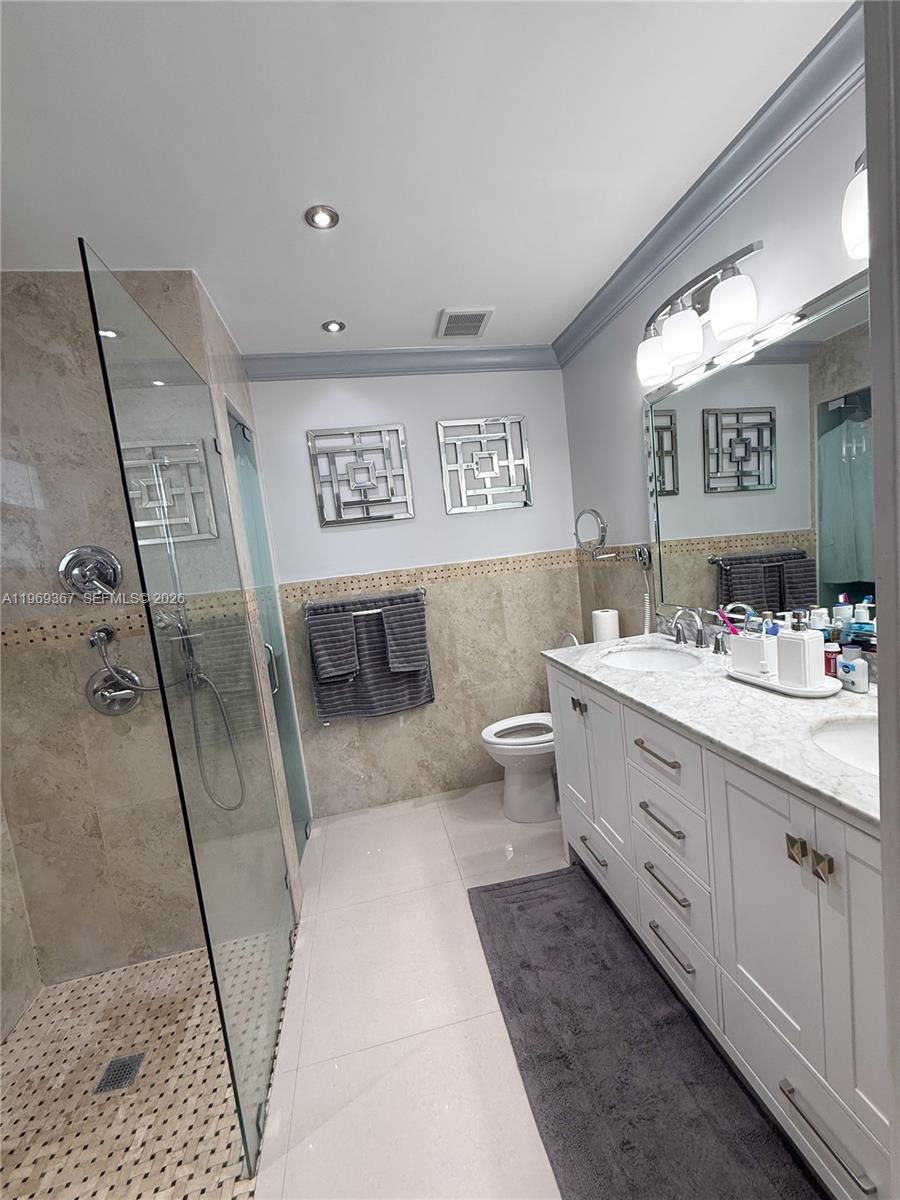 KENDALL WALK - Residential Lease