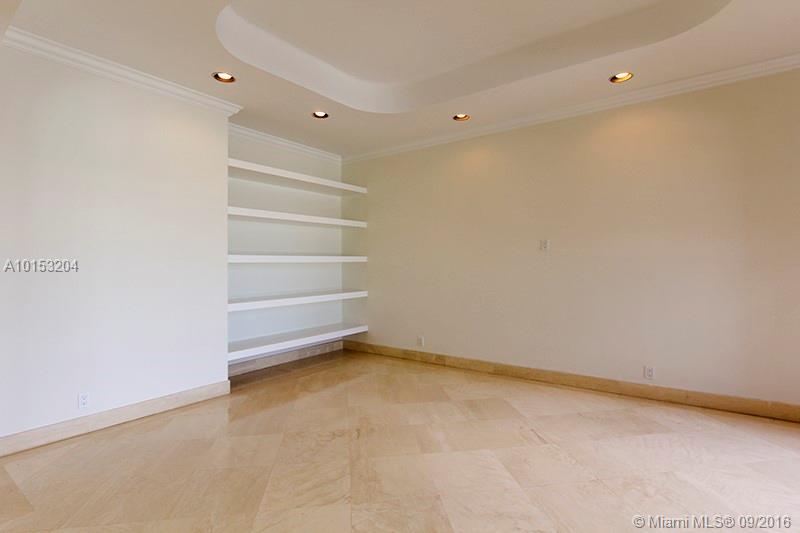 San Marino Island - Residential