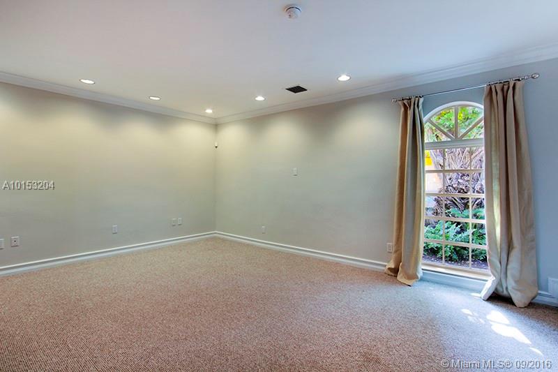 San Marino Island - Residential