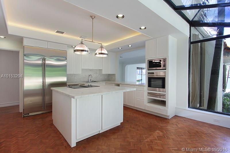 San Marino Island - Residential