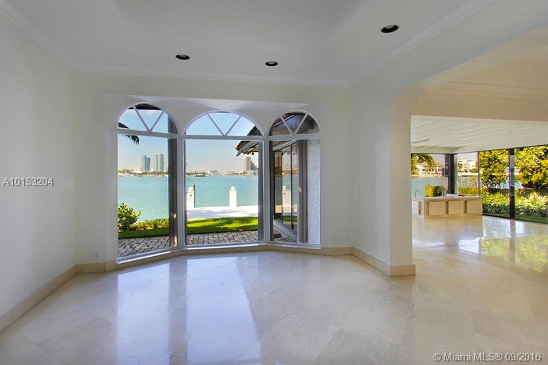 San Marino Island - Residential