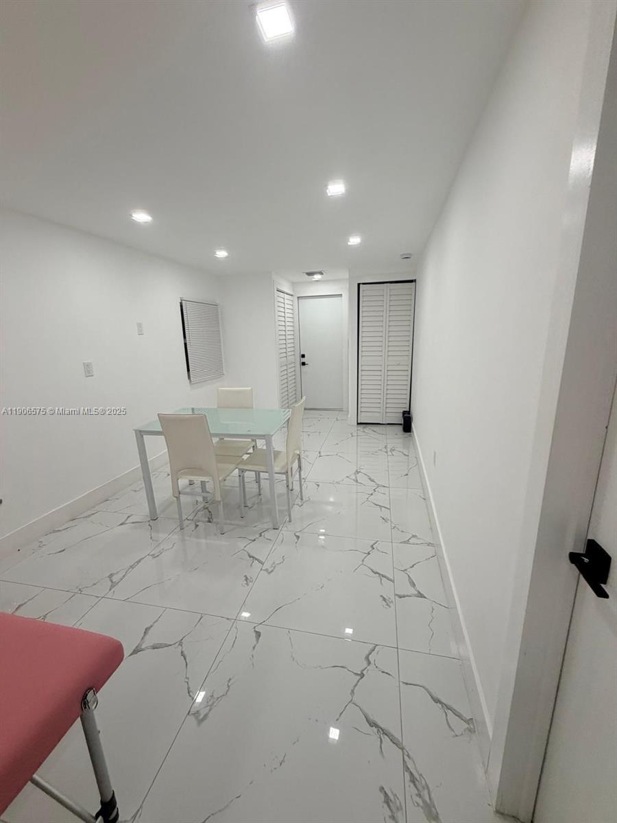 ROOSEVELT PARK - Residential