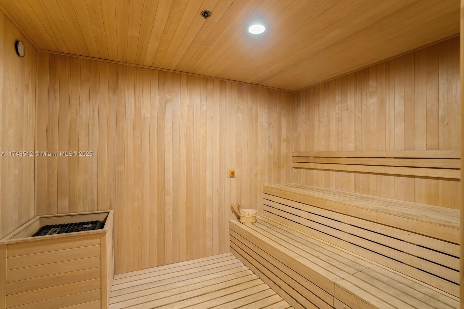 CORAL PARK - Residential Lease