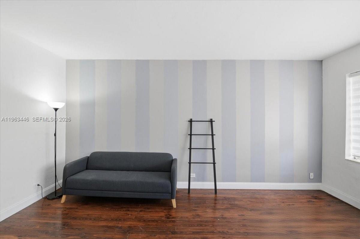 PARK CORNER CONDO - Residential