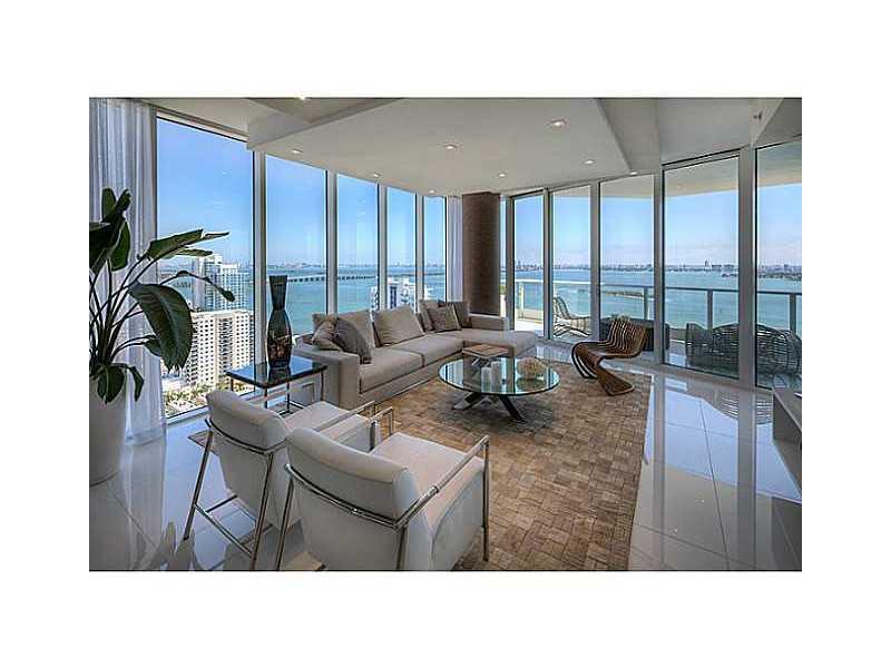 PARAMOUNT BAY - Residential Lease