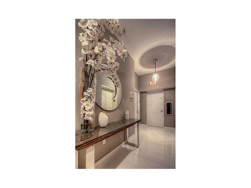 PARAMOUNT BAY - Residential Lease