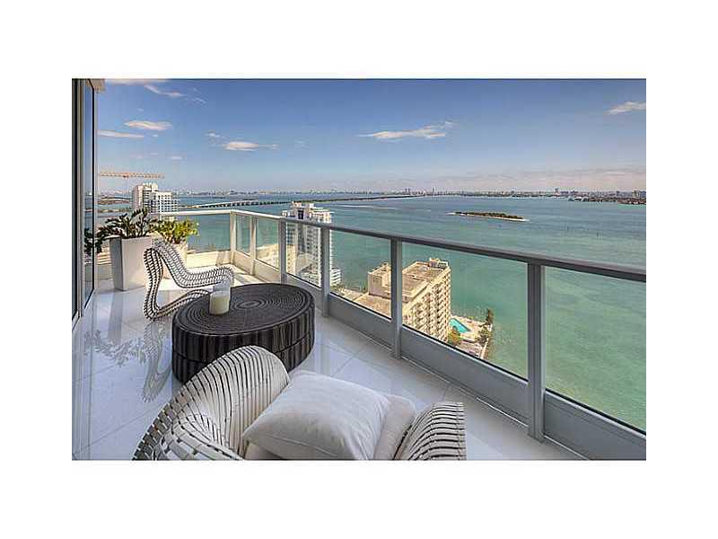 PARAMOUNT BAY - Residential Lease