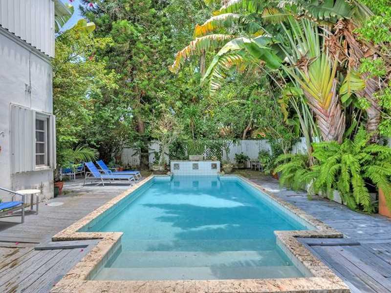 BELLE MEADE OF MIAMI SEC - Residential