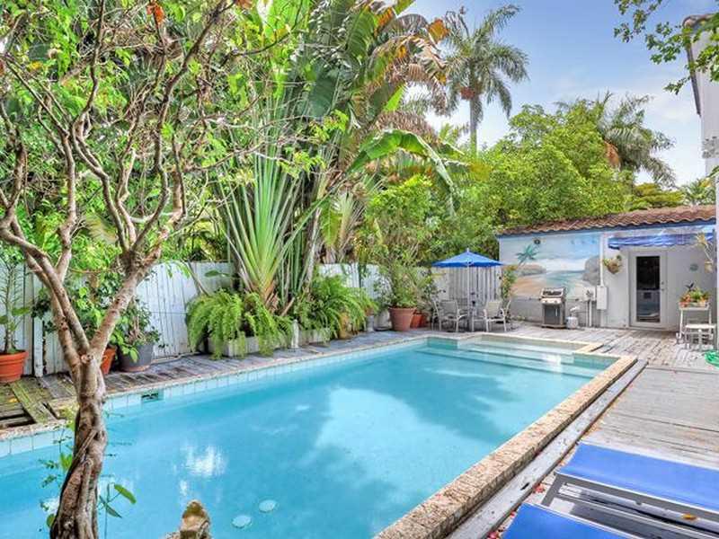 BELLE MEADE OF MIAMI SEC - Residential