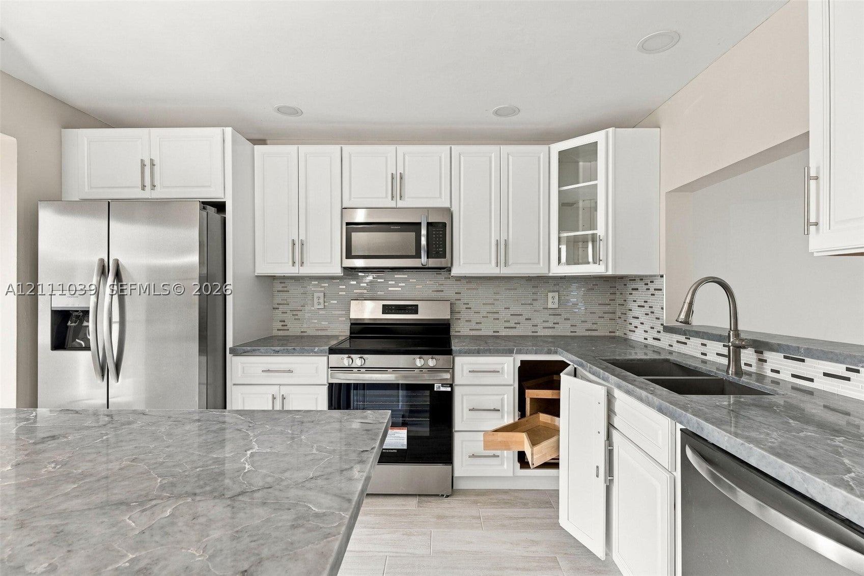 937 NW 79th Ter