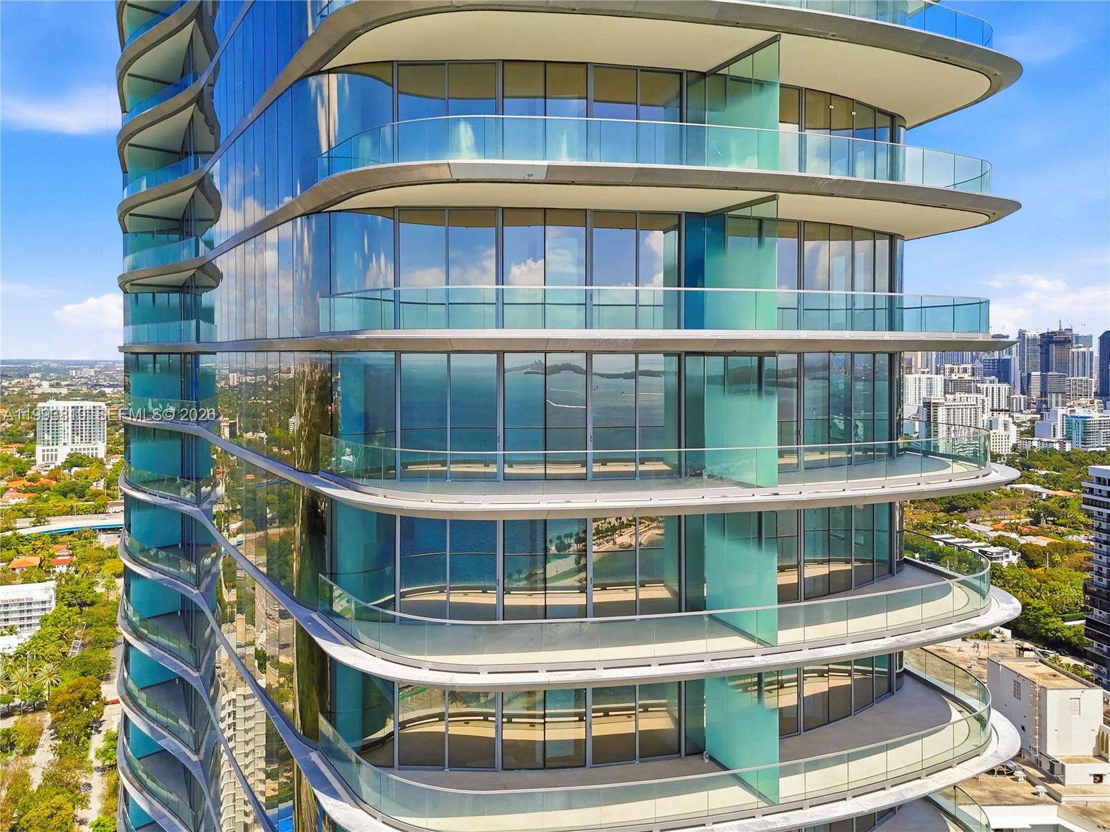 UNA Residences - Residential